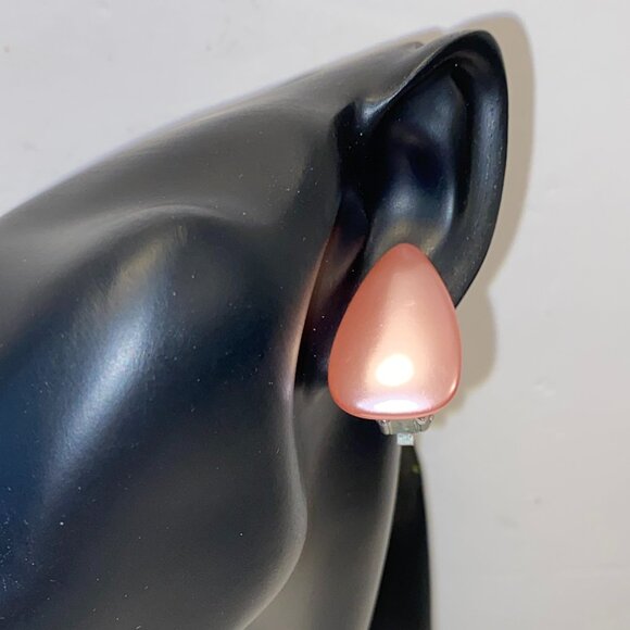 Vintage Light Pink Pearlized Earring Clip ons Teardrop Prom Wedding - Picture 3 of 4